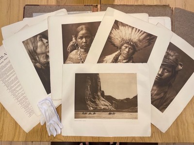 Edward S. Curtis - Complete Portfolio I - Tribes: Navaho, Apache, and Jicarilla - Paper type: Dutch Van Gelder - Portfolio, 1 3/4 x 23 1/2 x 19 1/2 inches