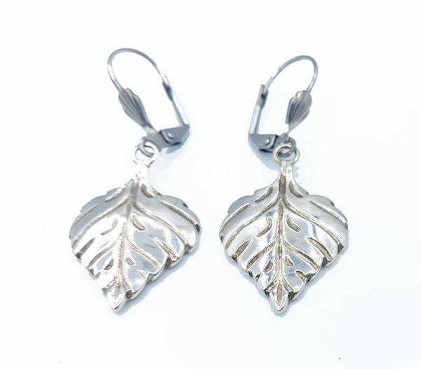 Hayes Silver and Goldsmithing - Earrings: #4 Dangle border=