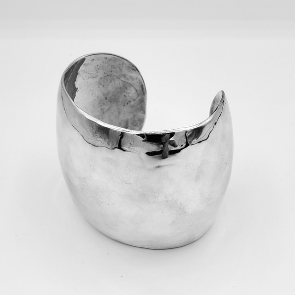 Hayes Silver and Goldsmithing - Bracelet: Wide Cuff, Jim's border=