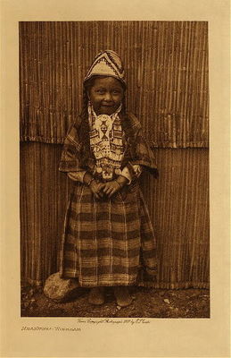 Edward S. Curtis -   Mnashwai - Wishham - Vintage Photogravure - Volume, 12.5 x 9.5 inches