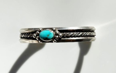  Title: Vintage Navajo Silver and Turquoise Bracelet
